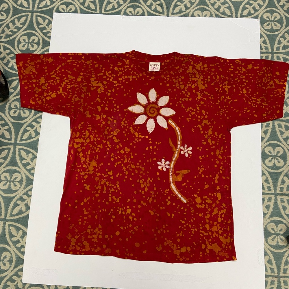 Vintage Gypsy Rose flower tee
